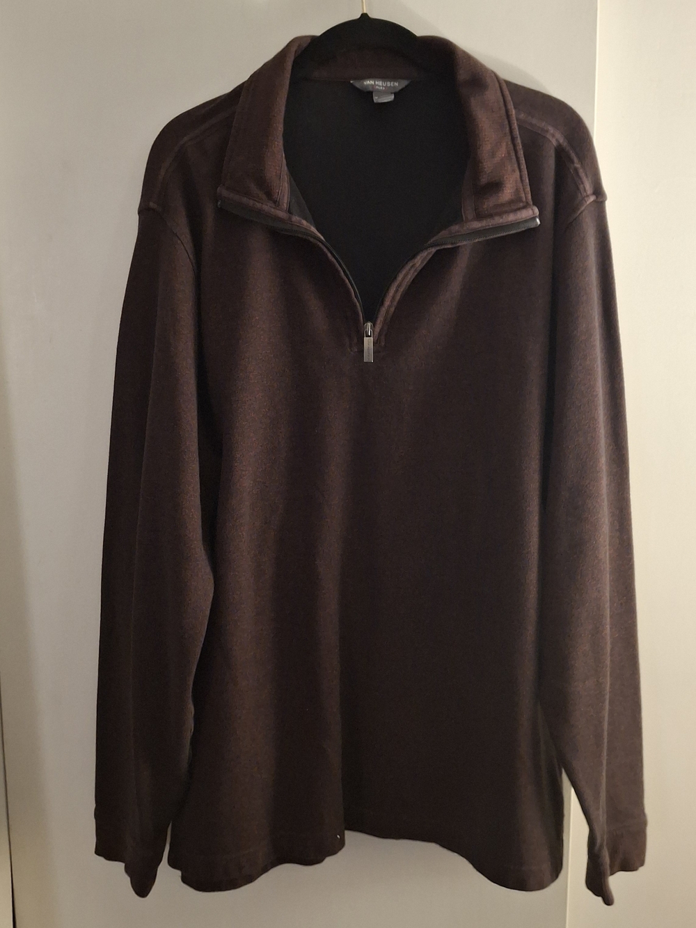 Van Heusen Flex Heathered Burgandy And Black Half-Zip Men's Sweater